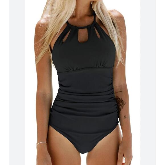 NWT Cupshe 3 keyhole black swim suit - Picture 1 of 4